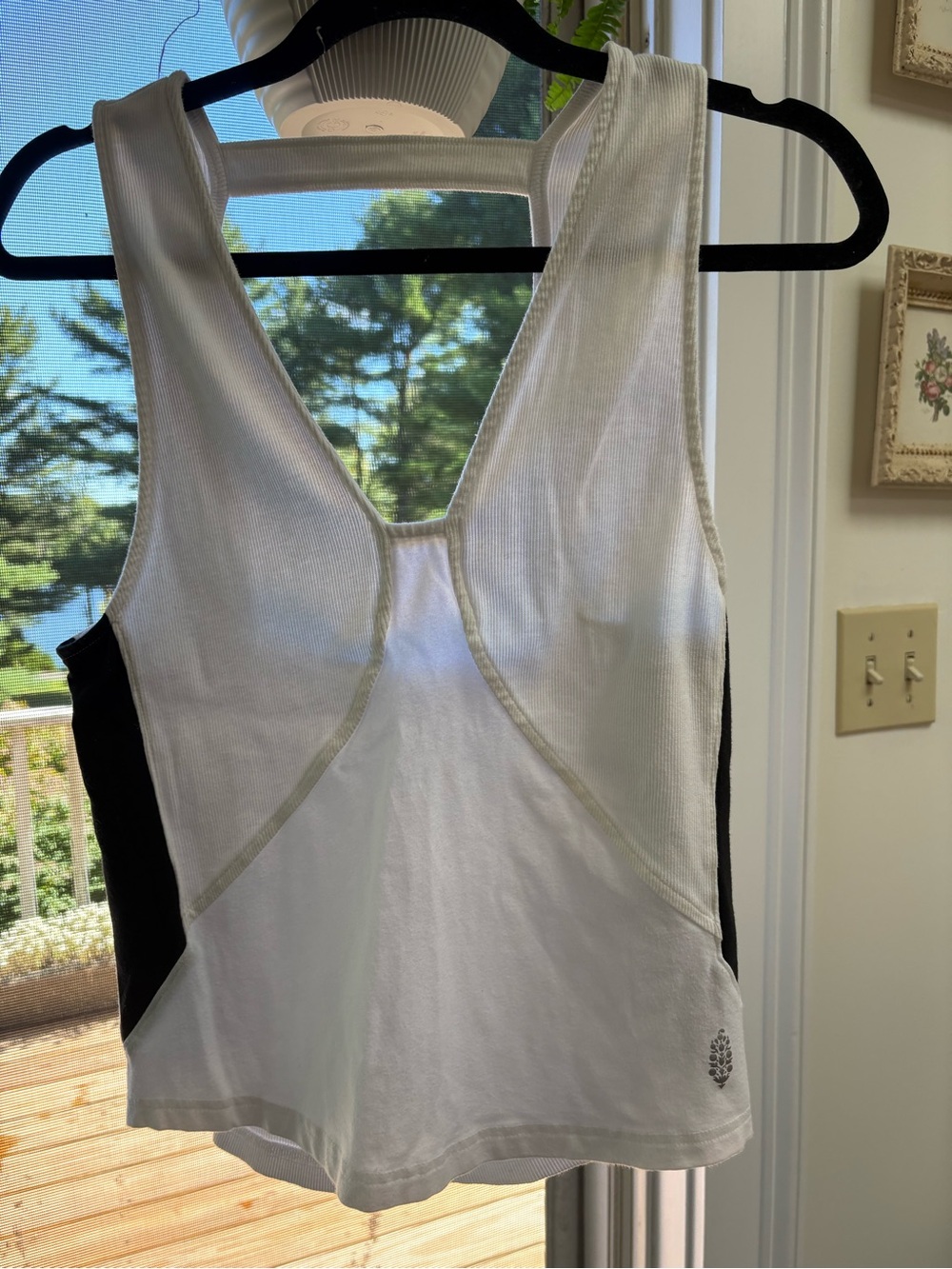 FREE PEOPLE SCORE TANK WHITE SIZE LARGE